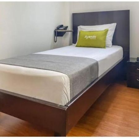 פריירה Hotel Castellon Plaza מראה חיצוני תמונה